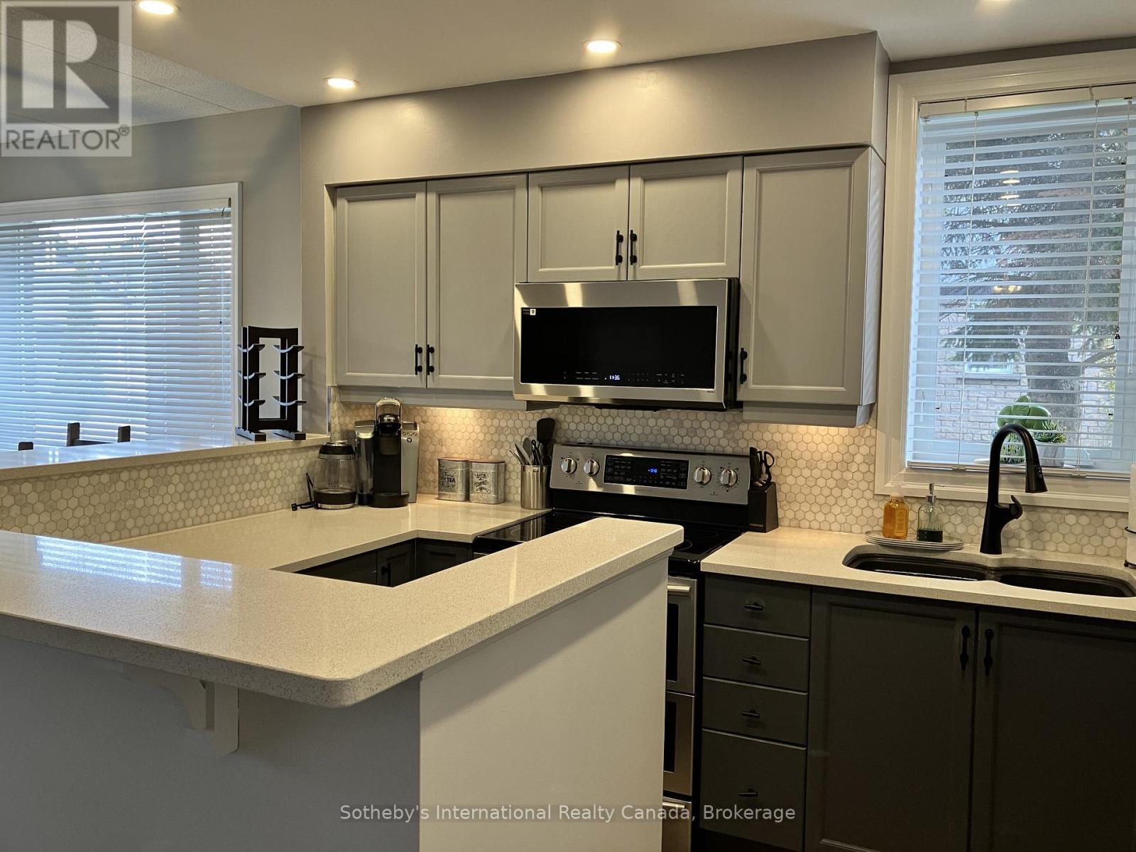 667 Johnston Park Avenue, Collingwood, Ontario L9Y 5C7 - Photo 4 - S12572216