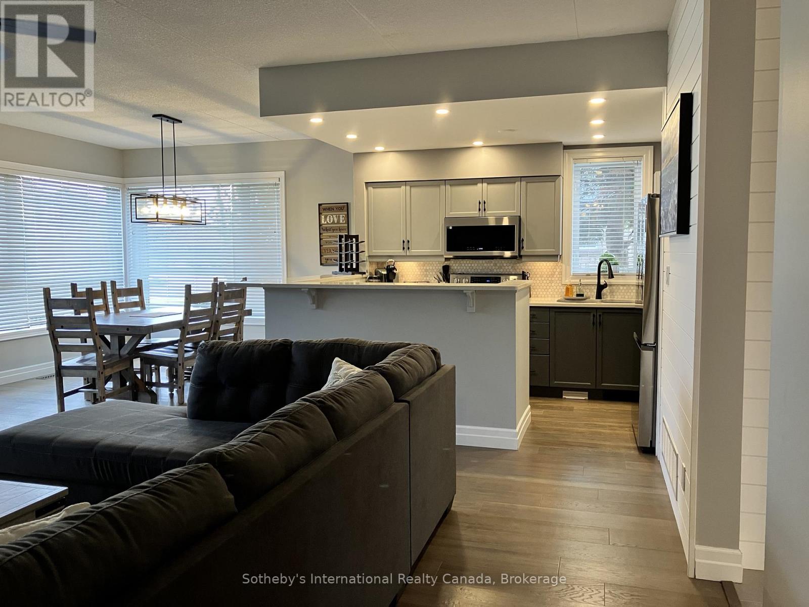 667 Johnston Park Avenue, Collingwood, Ontario L9Y 5C7 - Photo 7 - S12572216