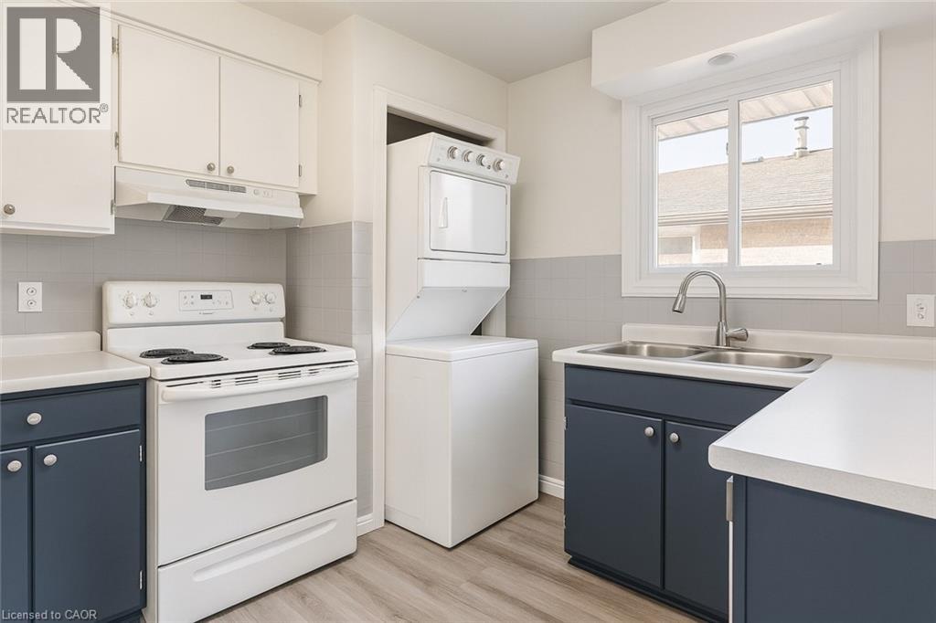 14 Grenadier Road Unit# Upper, Cambridge, Ontario  N1R 6E7 - Photo 3 - 40789465