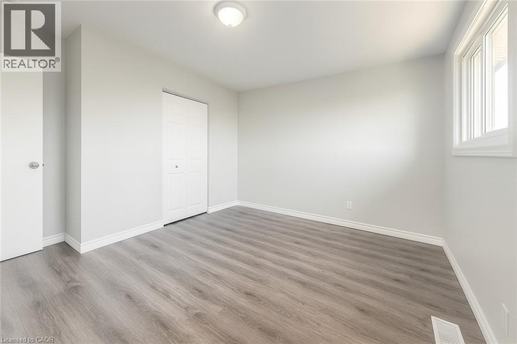 14 Grenadier Road Unit# Upper, Cambridge, Ontario  N1R 6E7 - Photo 8 - 40789465