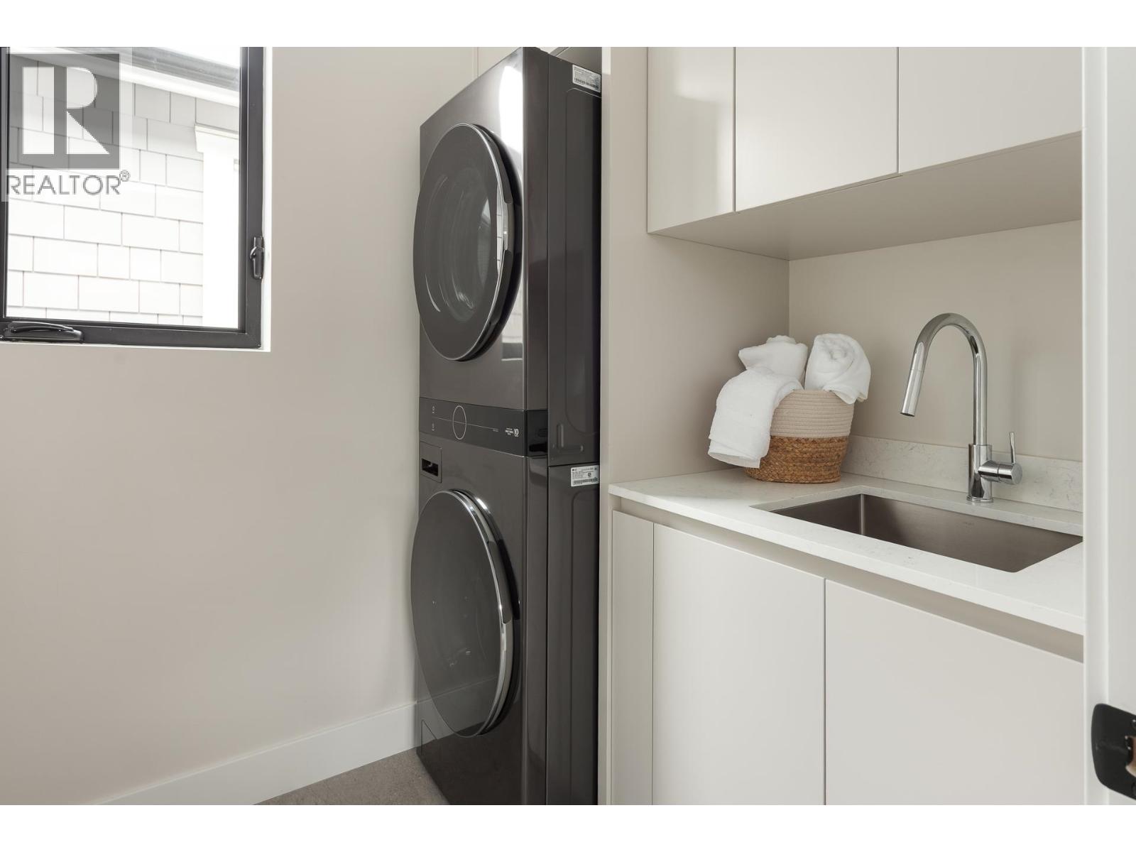 4413 Oxford Street, Burnaby, British Columbia  V5C 1E6 - Photo 26 - R3065127