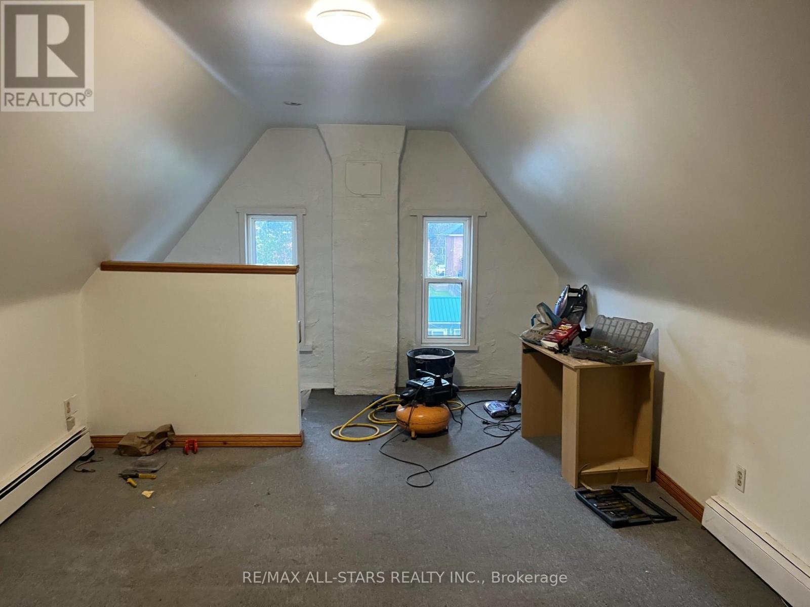 4 - 228 Kent Street W, Kawartha Lakes, Ontario  K9V 2Z2 - Photo 6 - X12572172