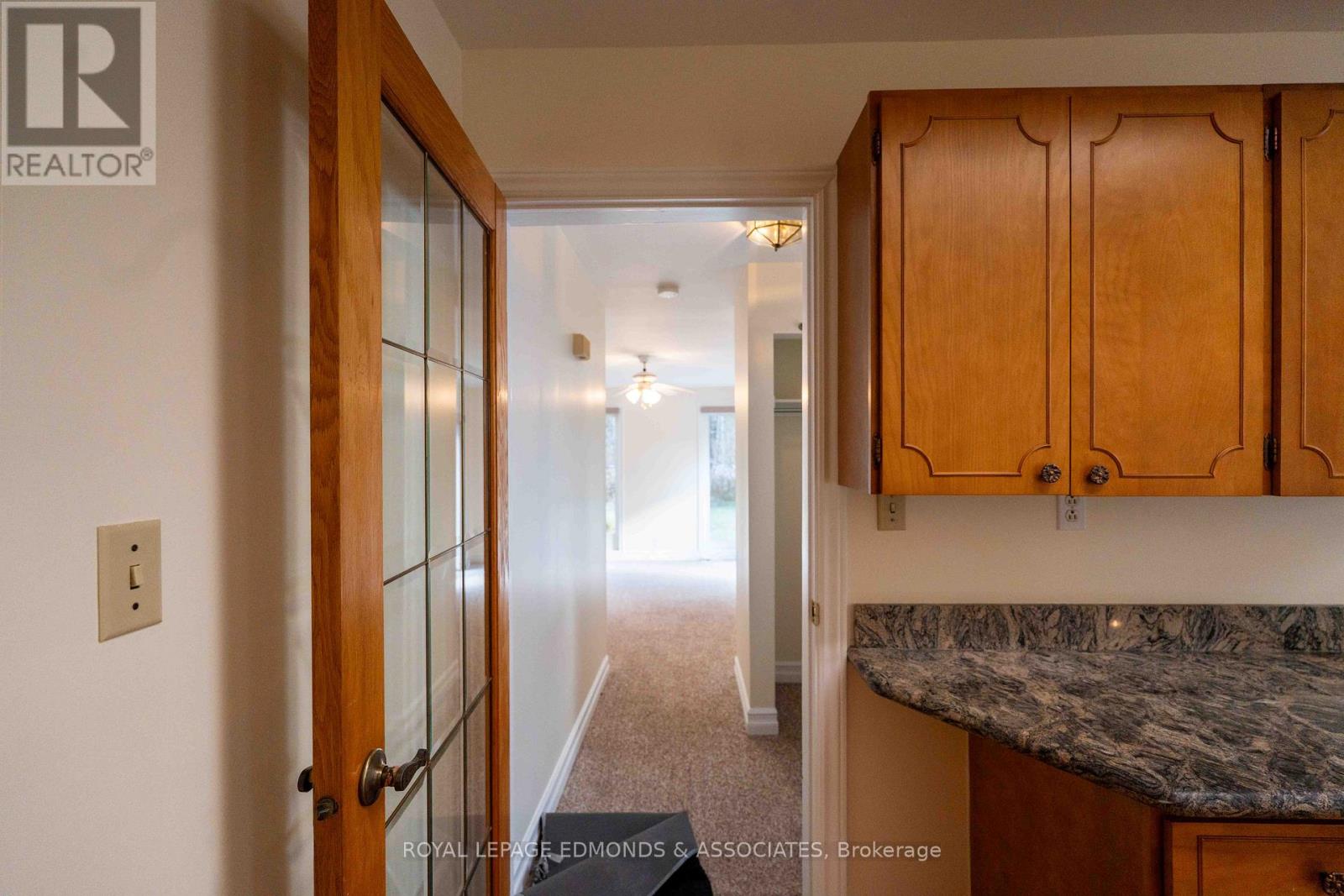 57 Beach Avenue, Deep River, Ontario K0J 1P0 - Photo 14 - X12572148