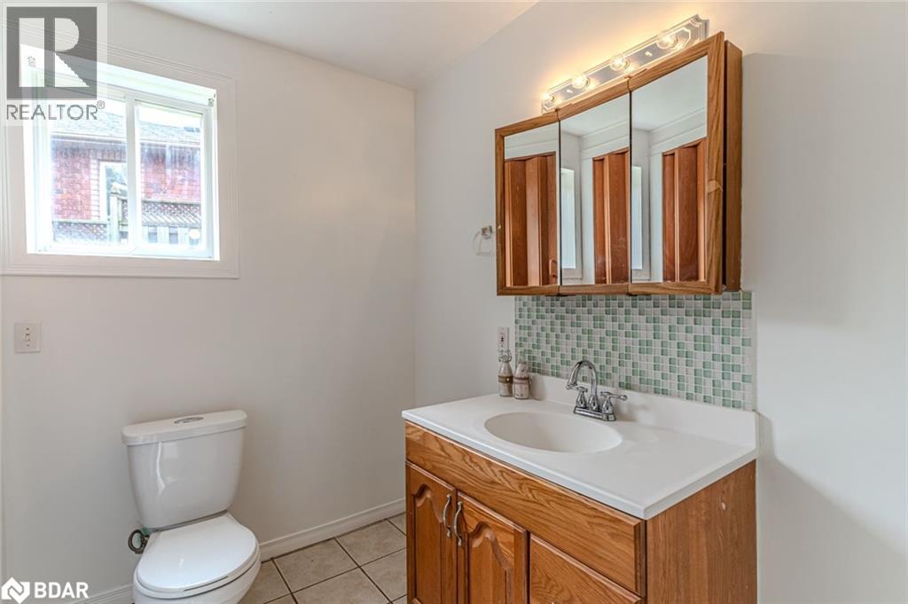 51 Golden Eagle Way, Barrie, Ontario  L4M 6P8 - Photo 15 - 40790216