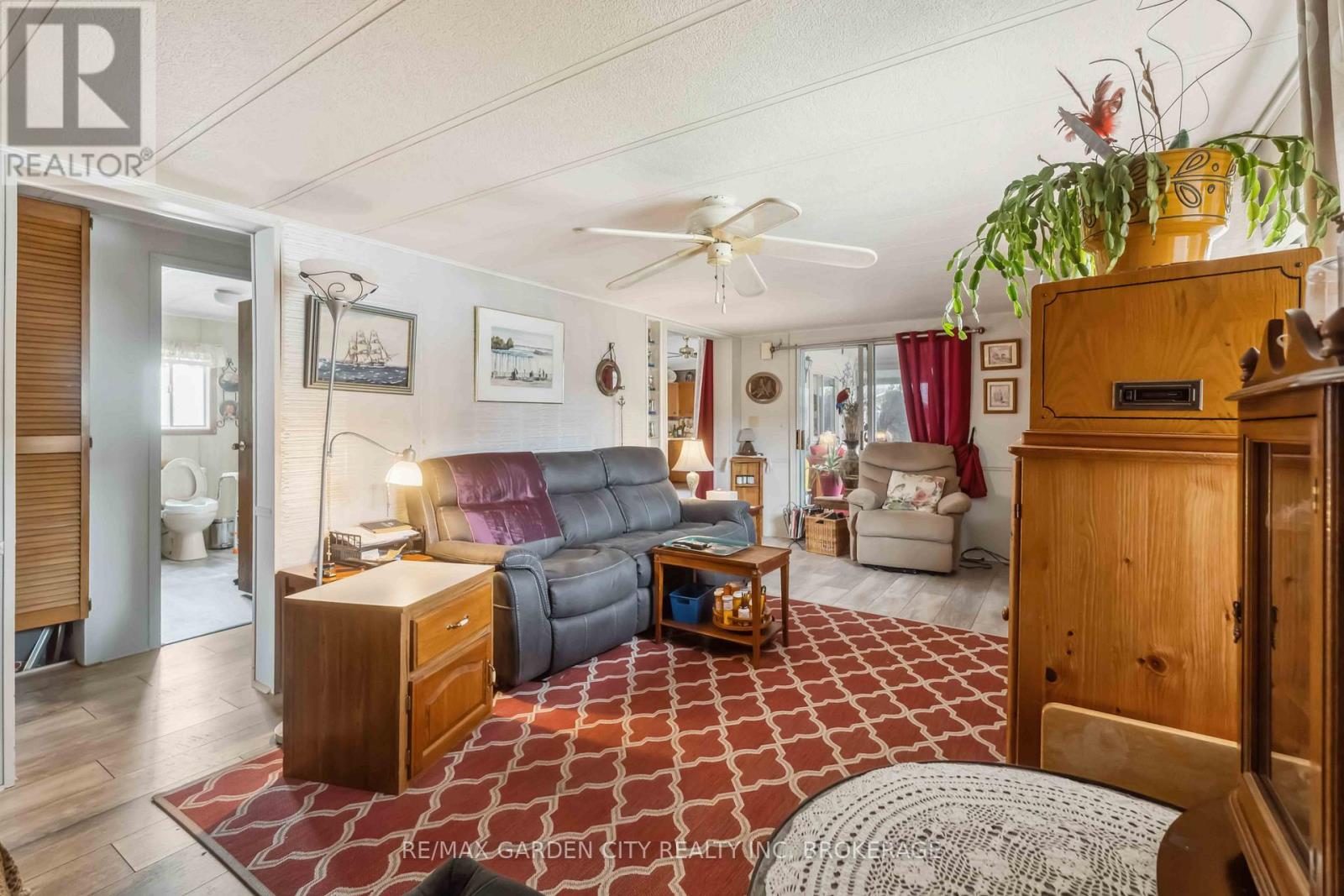 327 - 3033 Townline Road, Fort Erie, Ontario  L0S 1S1 - Photo 5 - X12388959