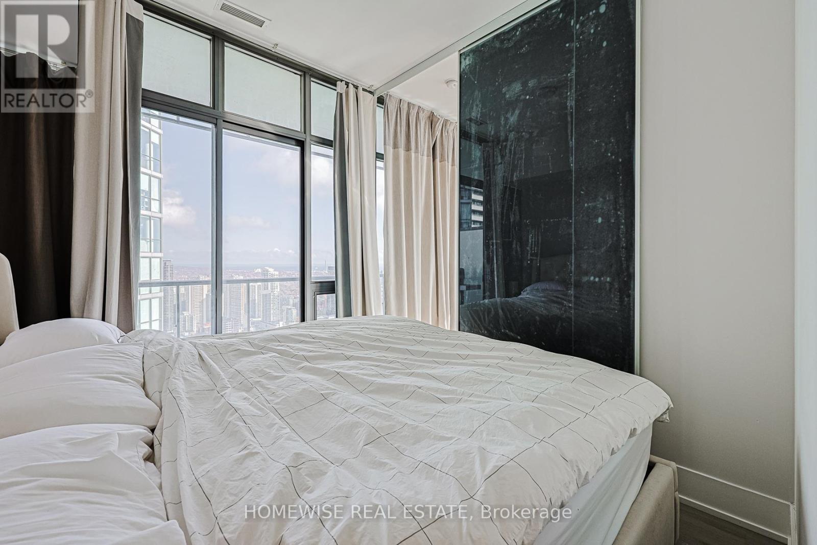 4203 - 33 Charles Street E, Toronto, Ontario  M4Y 0A2 - Photo 28 - C12572106