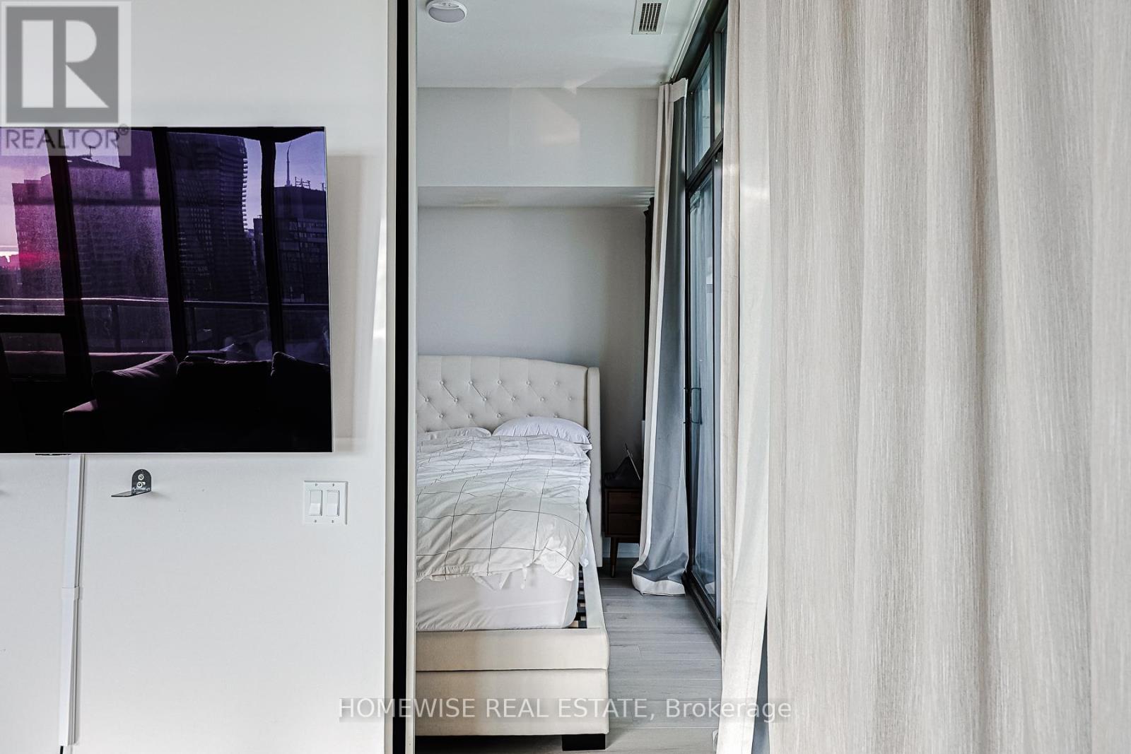 4203 - 33 Charles Street E, Toronto, Ontario  M4Y 0A2 - Photo 31 - C12572106