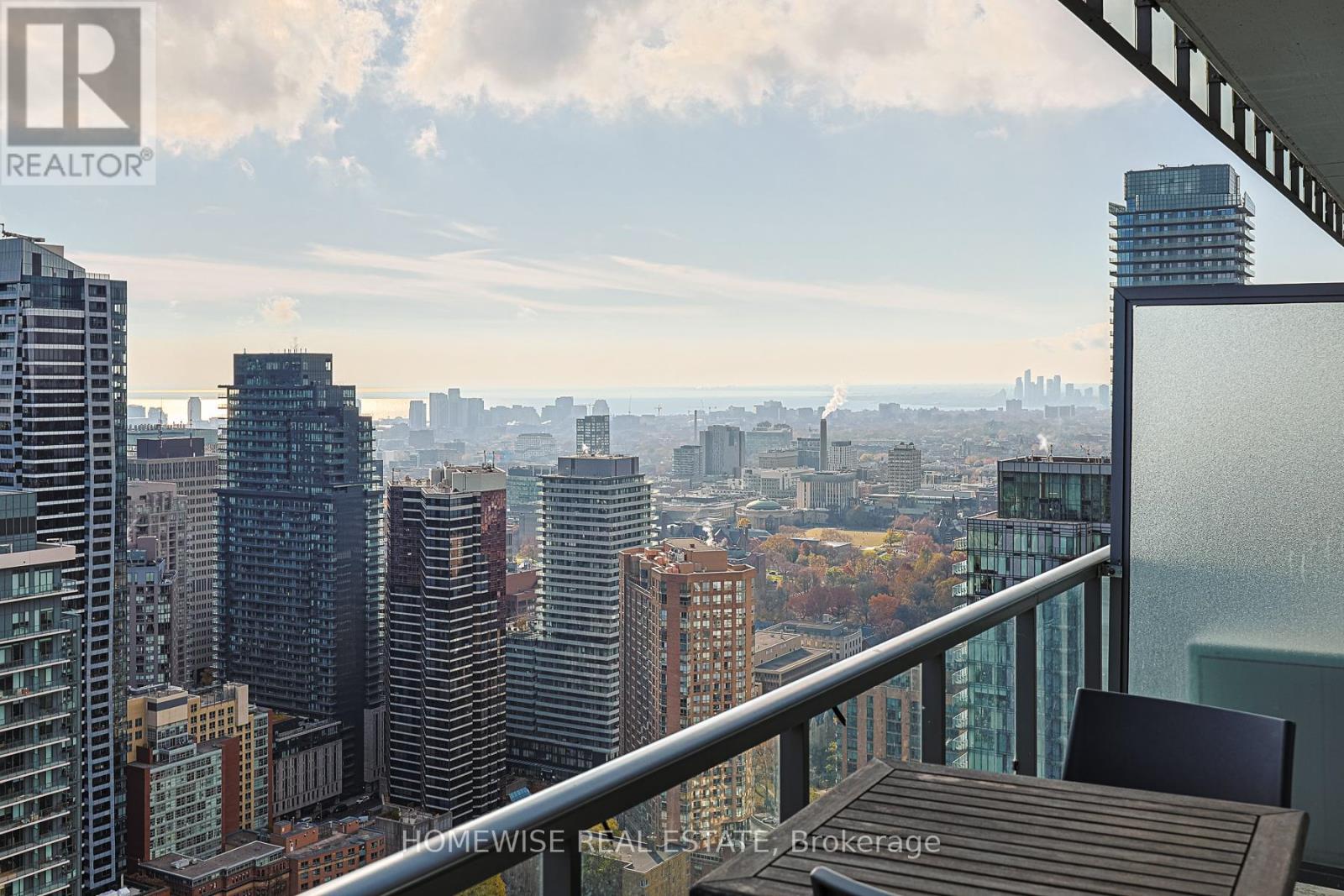 4203 - 33 Charles Street E, Toronto, Ontario  M4Y 0A2 - Photo 37 - C12572106