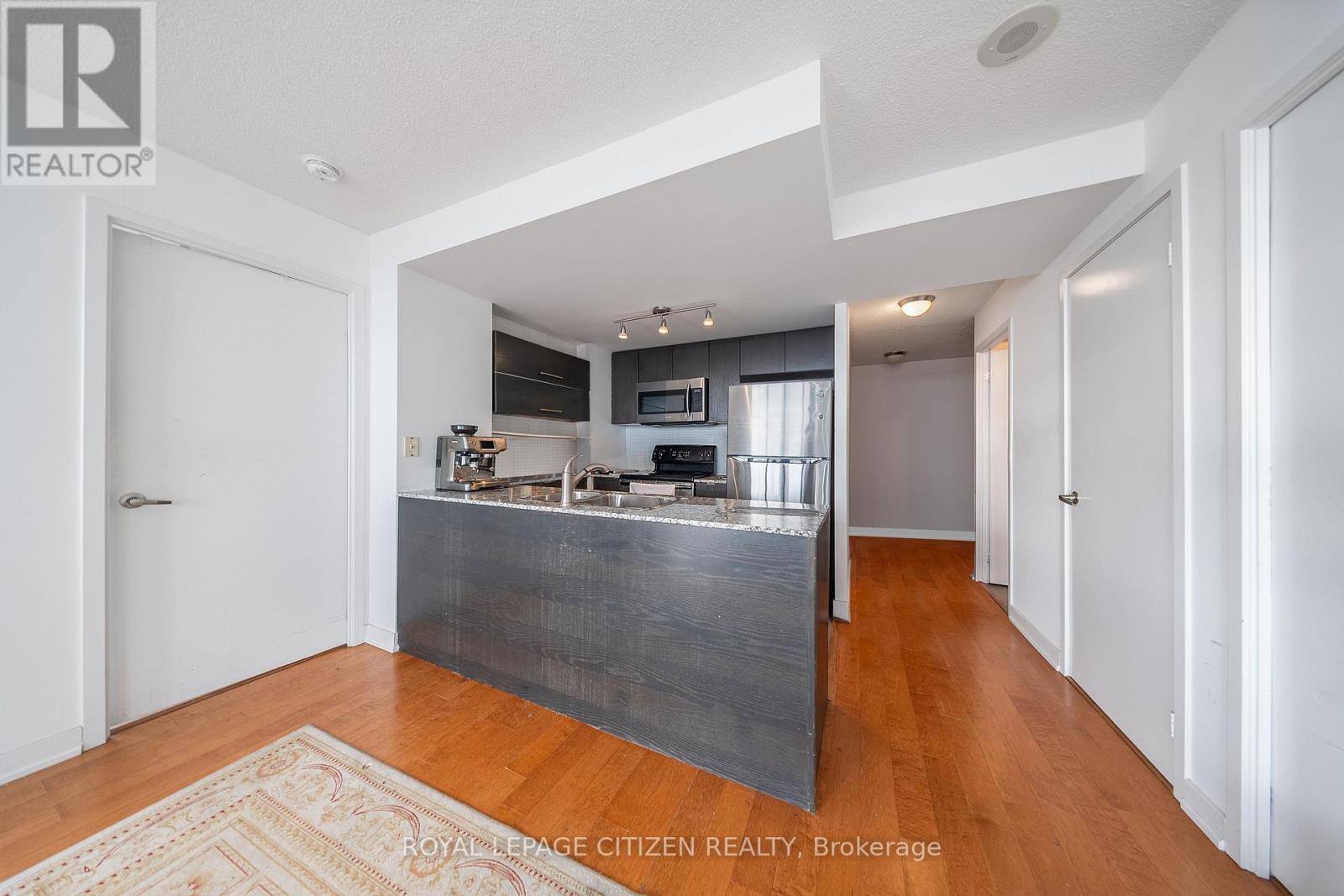 2512 - 15 Fort York Boulevard, Toronto, Ontario  M5V 3Y4 - Photo 10 - C12572130