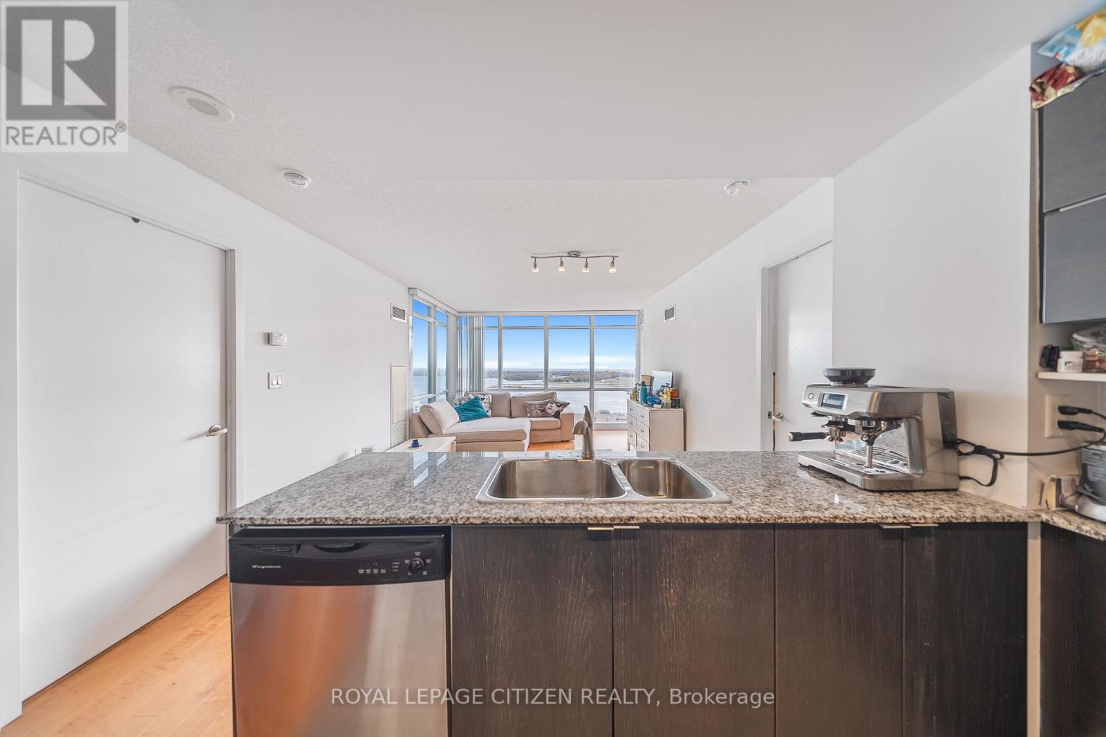 2512 - 15 Fort York Boulevard, Toronto, Ontario  M5V 3Y4 - Photo 7 - C12572130