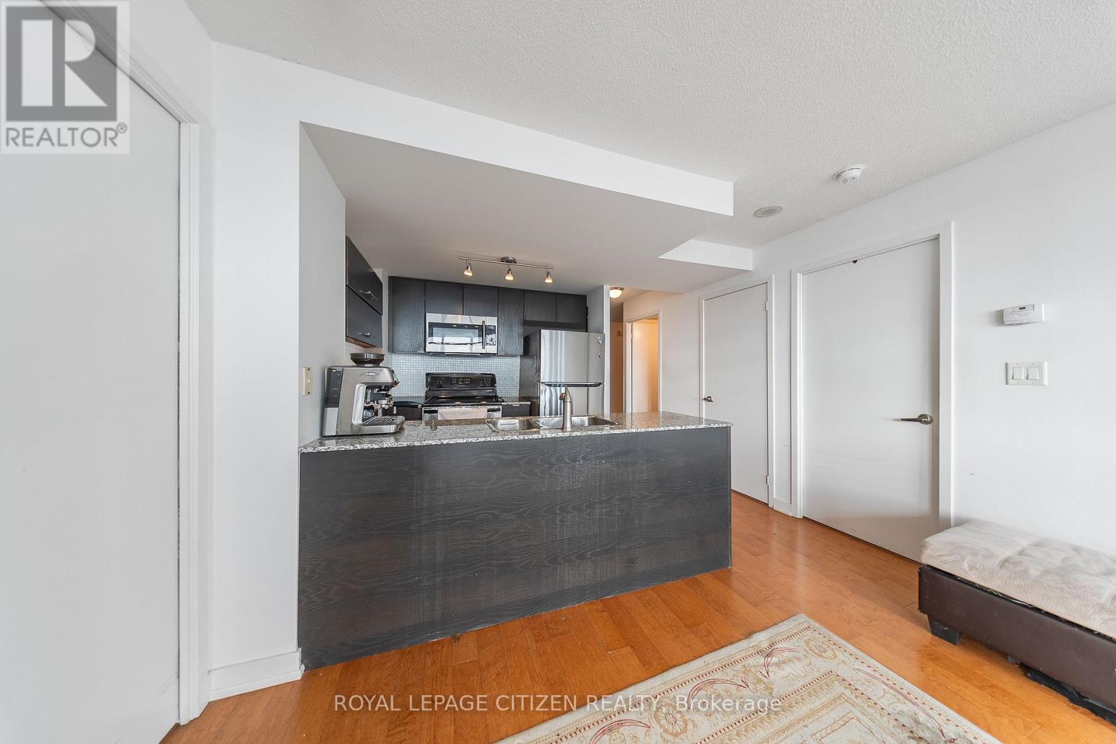 2512 - 15 Fort York Boulevard, Toronto, Ontario  M5V 3Y4 - Photo 9 - C12572130