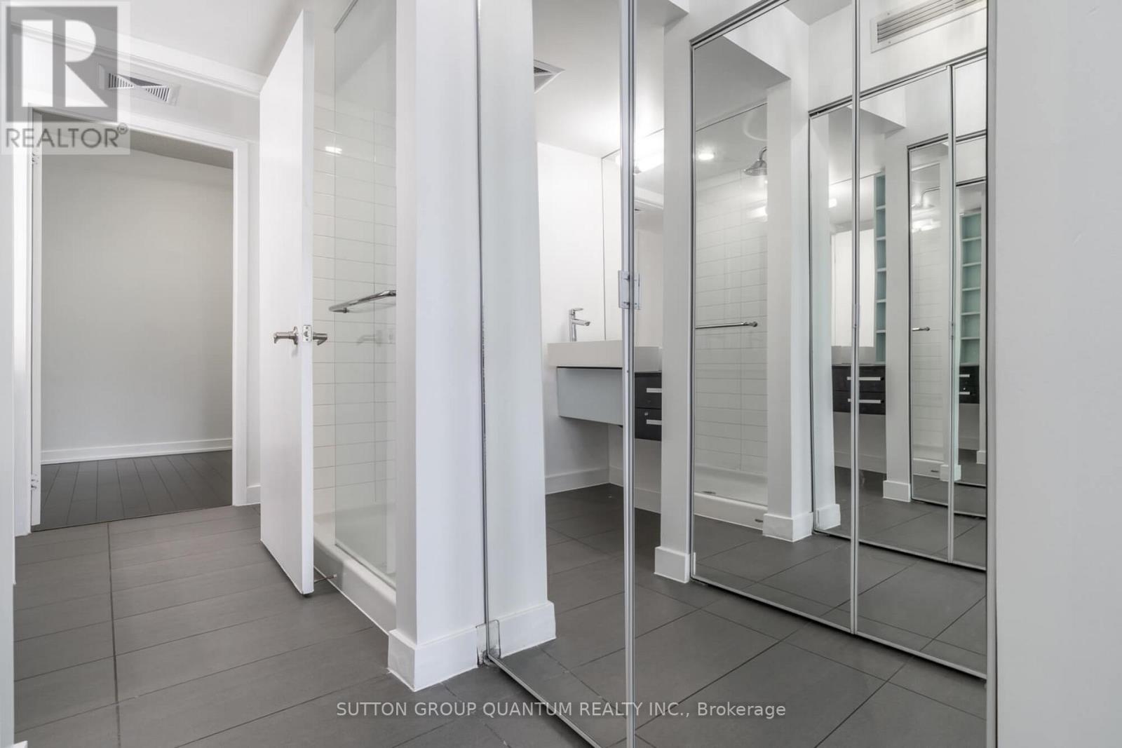 1810 - 38 Dan Leckie Way, Toronto, Ontario  M5V 2V6 - Photo 22 - C12572168