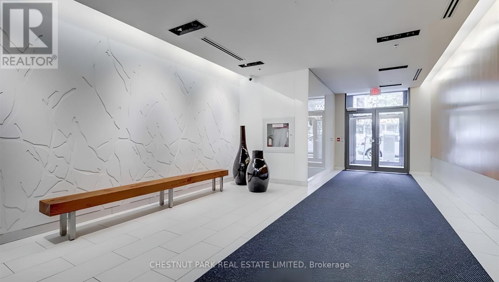 702 - 127 Queen Street E, Toronto, Ontario  M5C 1S3 - Photo 2 - C12572188