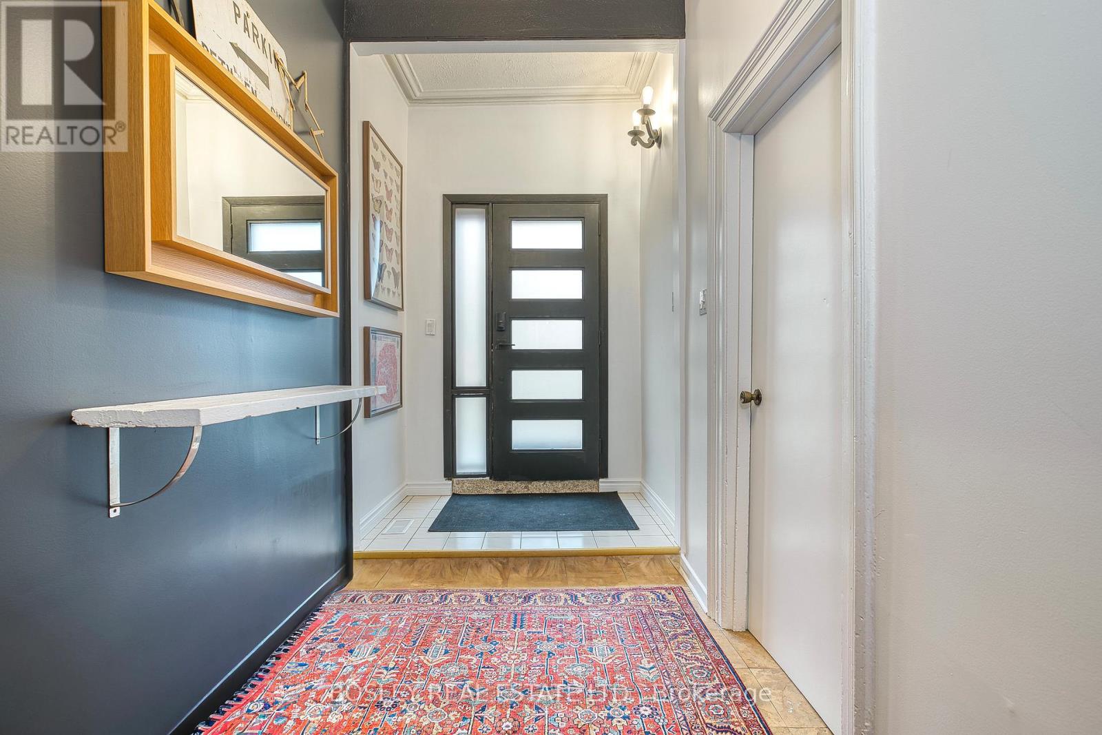 181 Argyle Street, Toronto, Ontario  M6J 1P5 - Photo 3 - C12572242