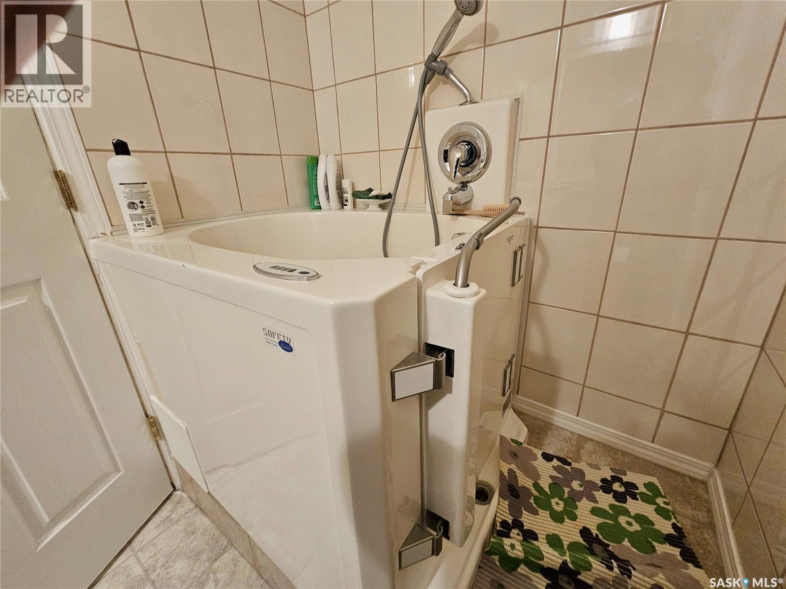 302 1152 103rd Street, North Battleford, Saskatchewan  S9A 1K6 - Photo 15 - SK024616