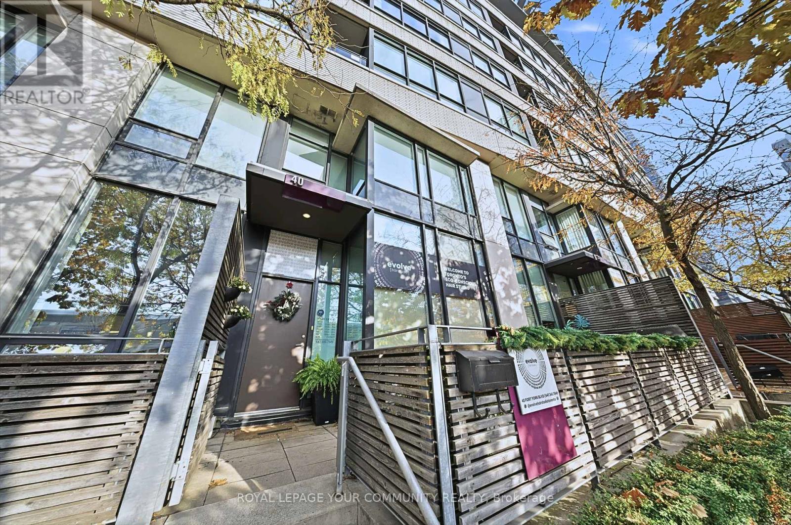 TH G05 - 40 FORT YORK BOULEVARD, Toronto, Ontario