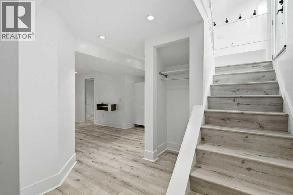 3124 Leduc Crescent Sw, Calgary, Alberta  T3E 5W9 - Photo 19 - A2270400