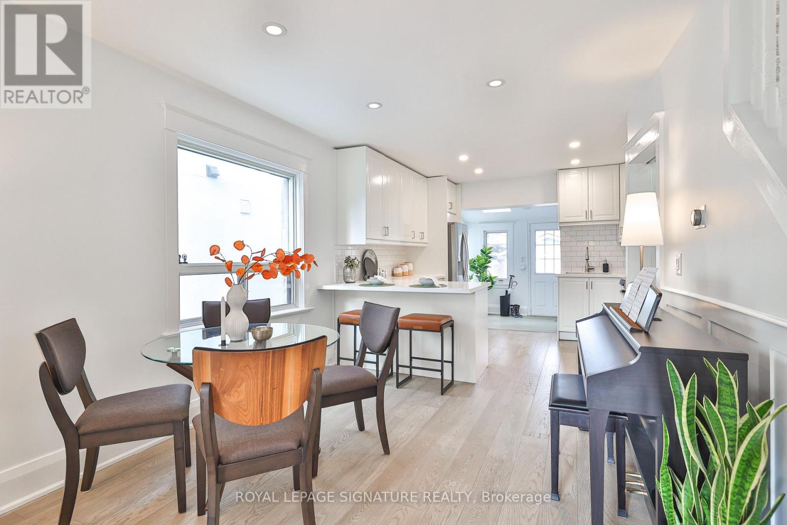 44 Linton Avenue, Toronto, Ontario  M1N 1W6 - Photo 6 - E12571592