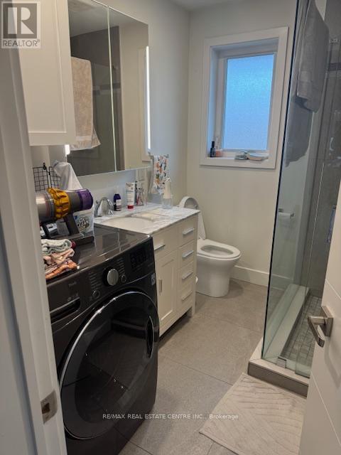 Upper - 22 Branch Street, Toronto, Ontario  M8W 1M7 - Photo 15 - W12571510