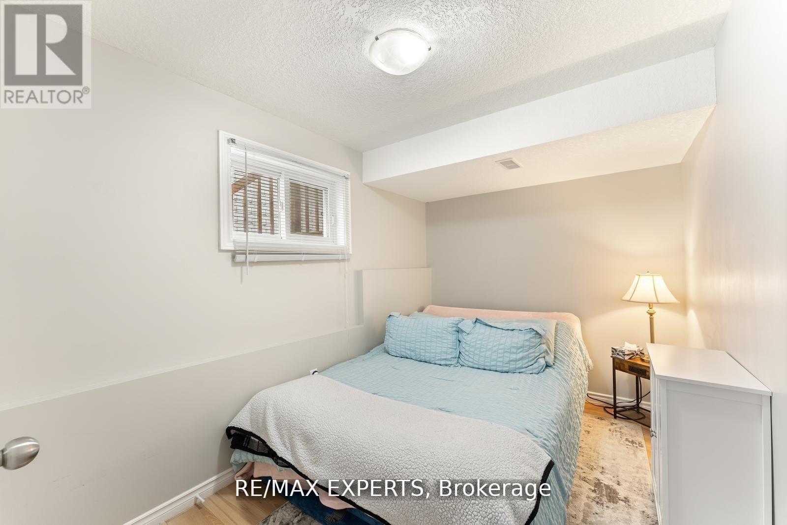 56 Steepleridge Street, Kitchener, Ontario  N2P 2W3 - Photo 39 - X12442317