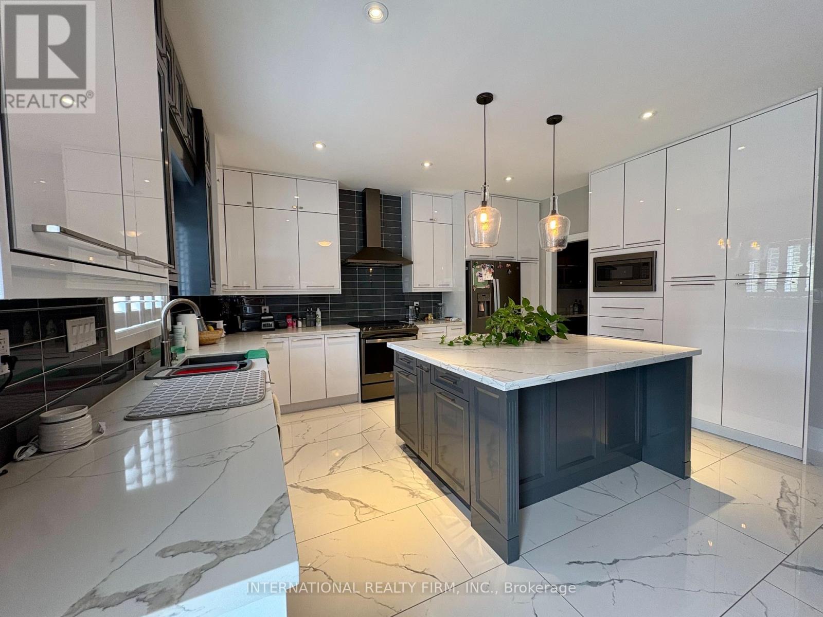 652 Park Road, Innisfil, Ontario  L9S 0E8 - Photo 10 - N12572124