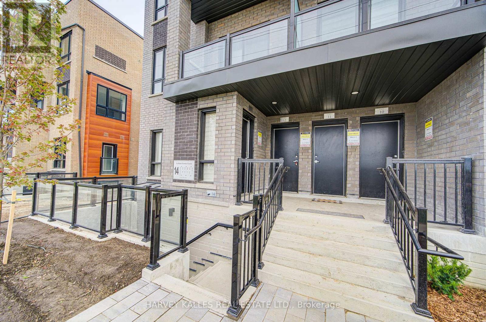 12 - 14 Lytham Green Circle, Newmarket, Ontario  L3Y 0H3 - Photo 4 - N12572128