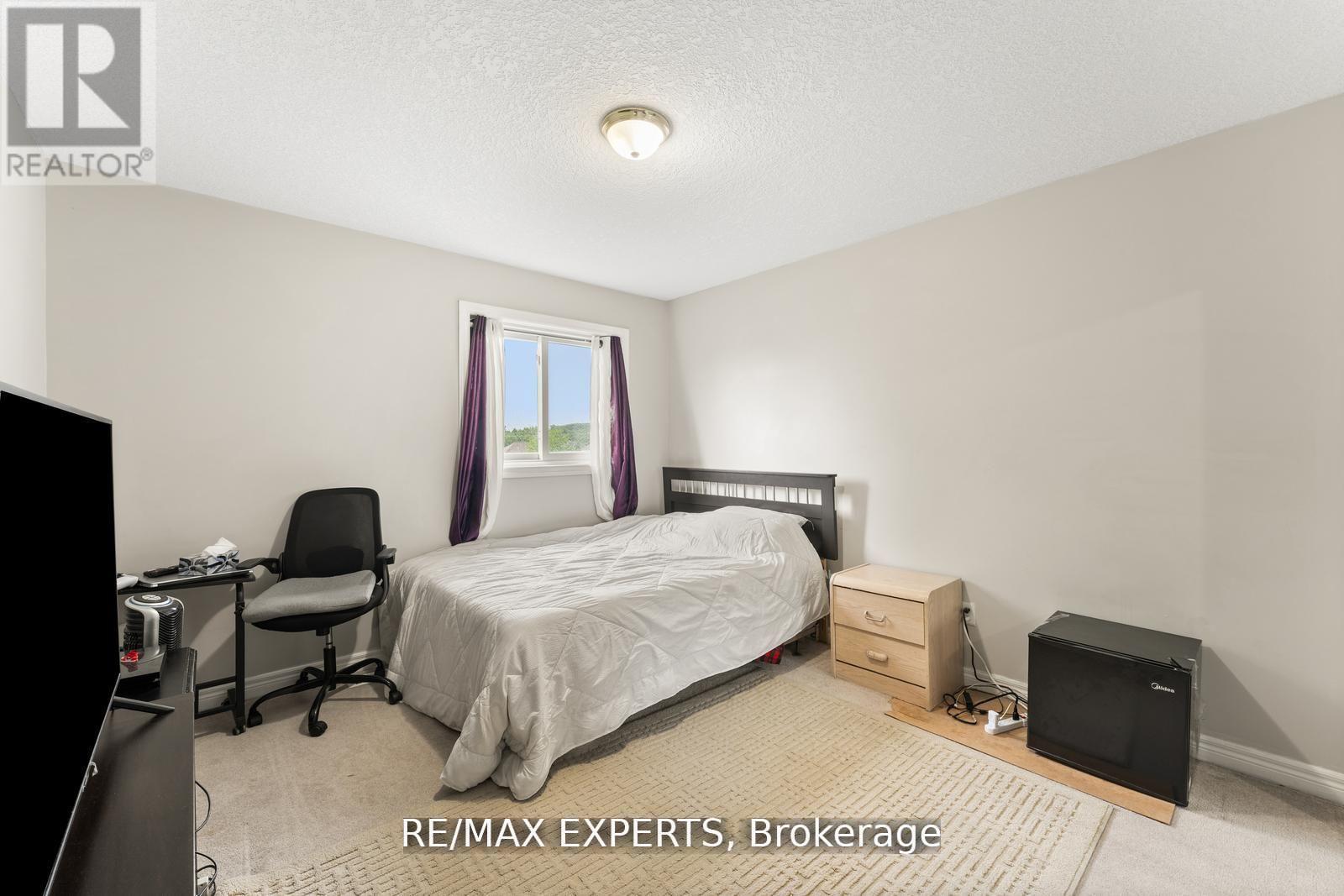 56 Steepleridge Street, Kitchener, Ontario  N2P 2W3 - Photo 30 - X12442317