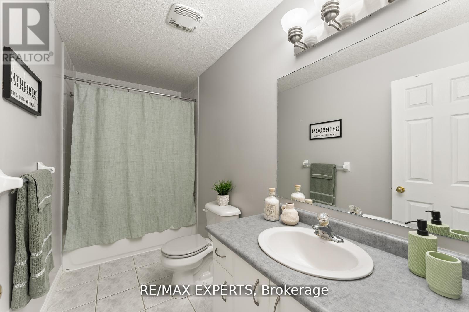 56 Steepleridge Street, Kitchener, Ontario  N2P 2W3 - Photo 29 - X12442317