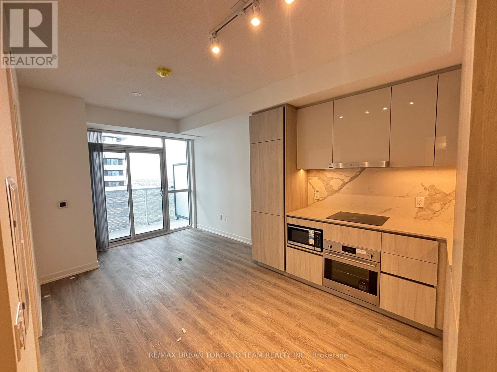 2615 - 8 Interchange Way, Vaughan, Ontario  L4K 5Z7 - Photo 3 - N12572214