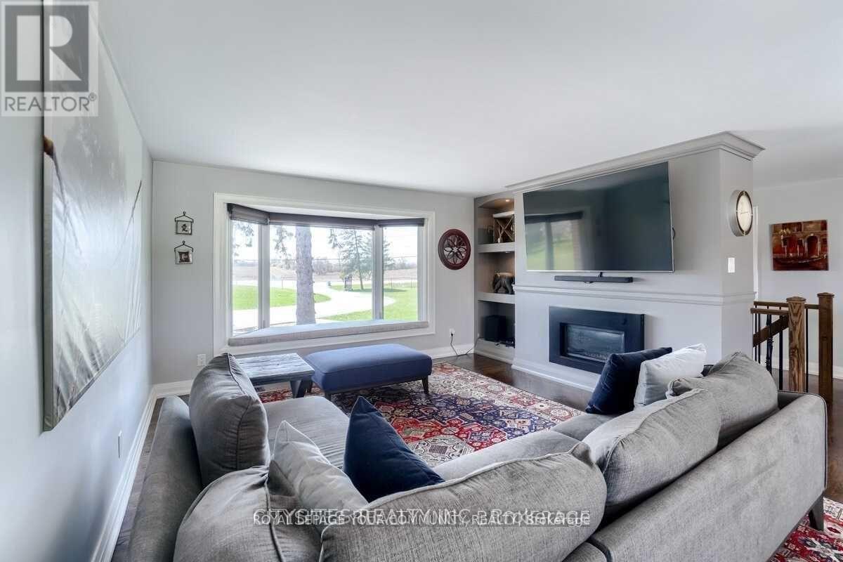 5890 15th Side Road, King, Ontario  L0G 1T0 - Photo 4 - N12572252