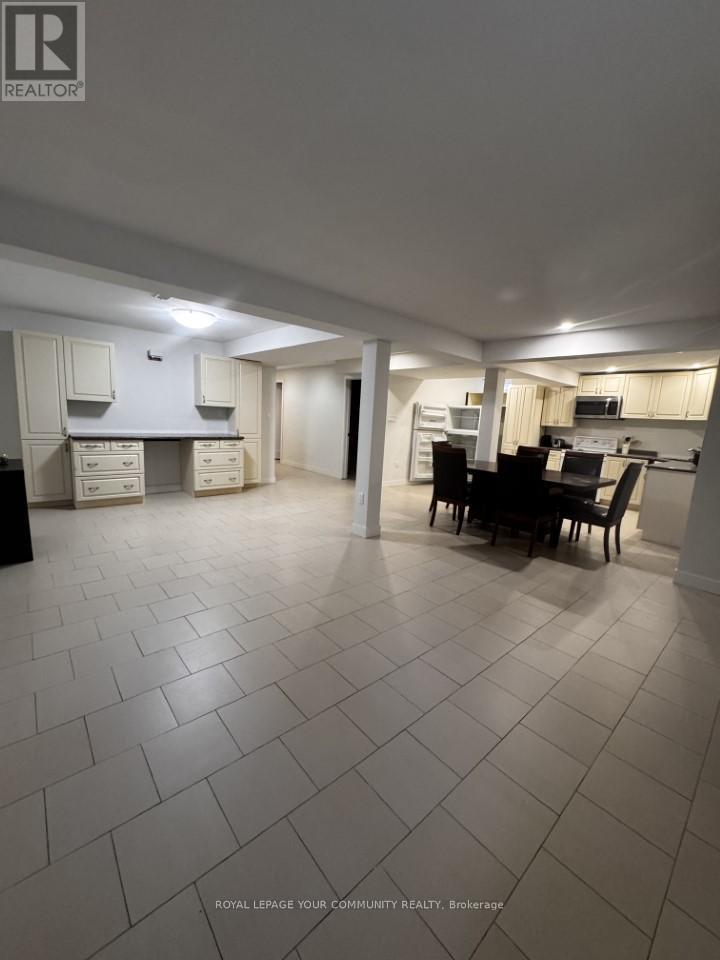 158 Roselena Drive, King (Schomberg), Ontario L0G 1T0 - Photo 8 - N12572290