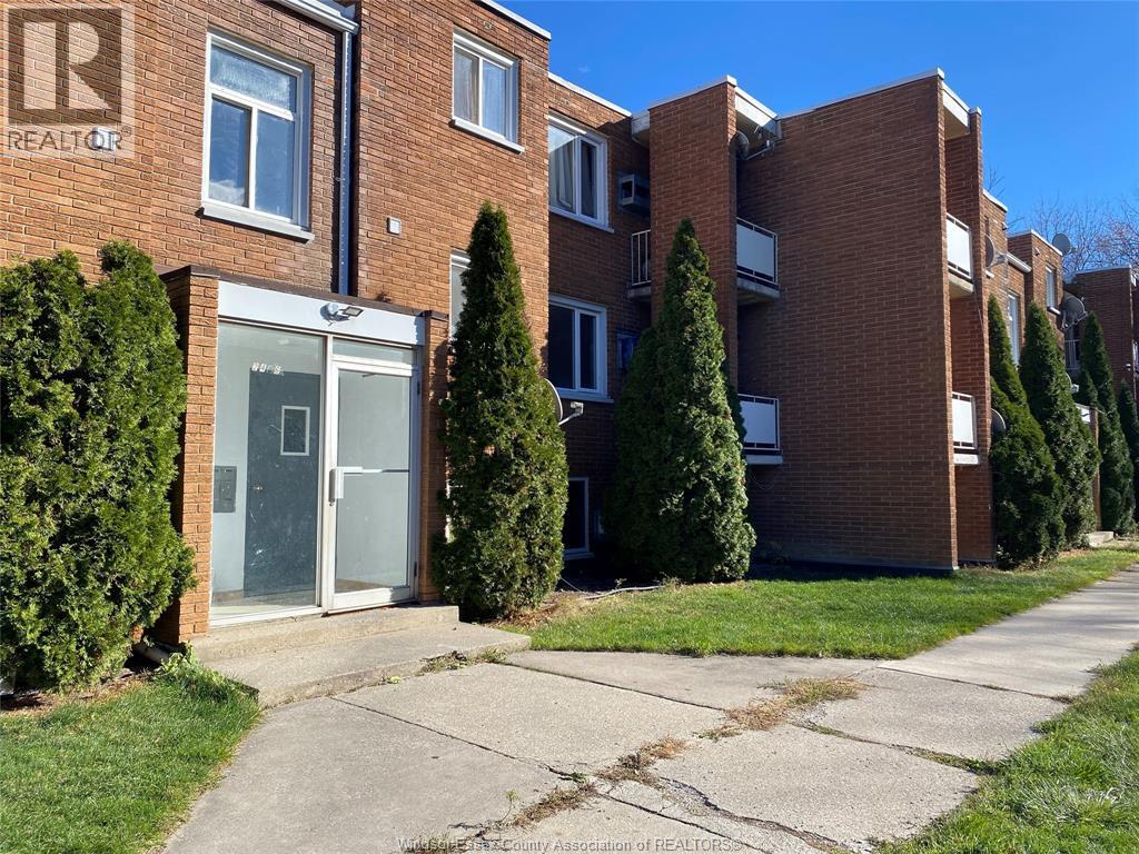 2476 Rivard Avenue, Windsor, Ontario N8T 2H2 - Photo 1 - 25029430