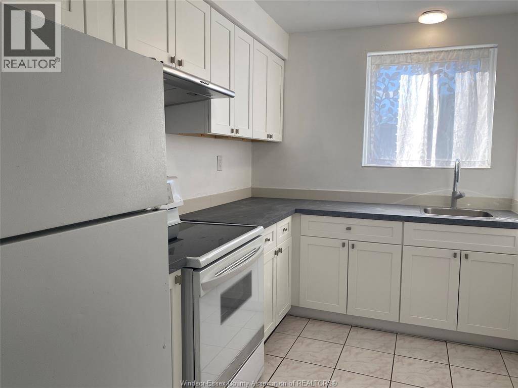 2476 Rivard Avenue, Windsor, Ontario N8T 2H2 - Photo 2 - 25029430