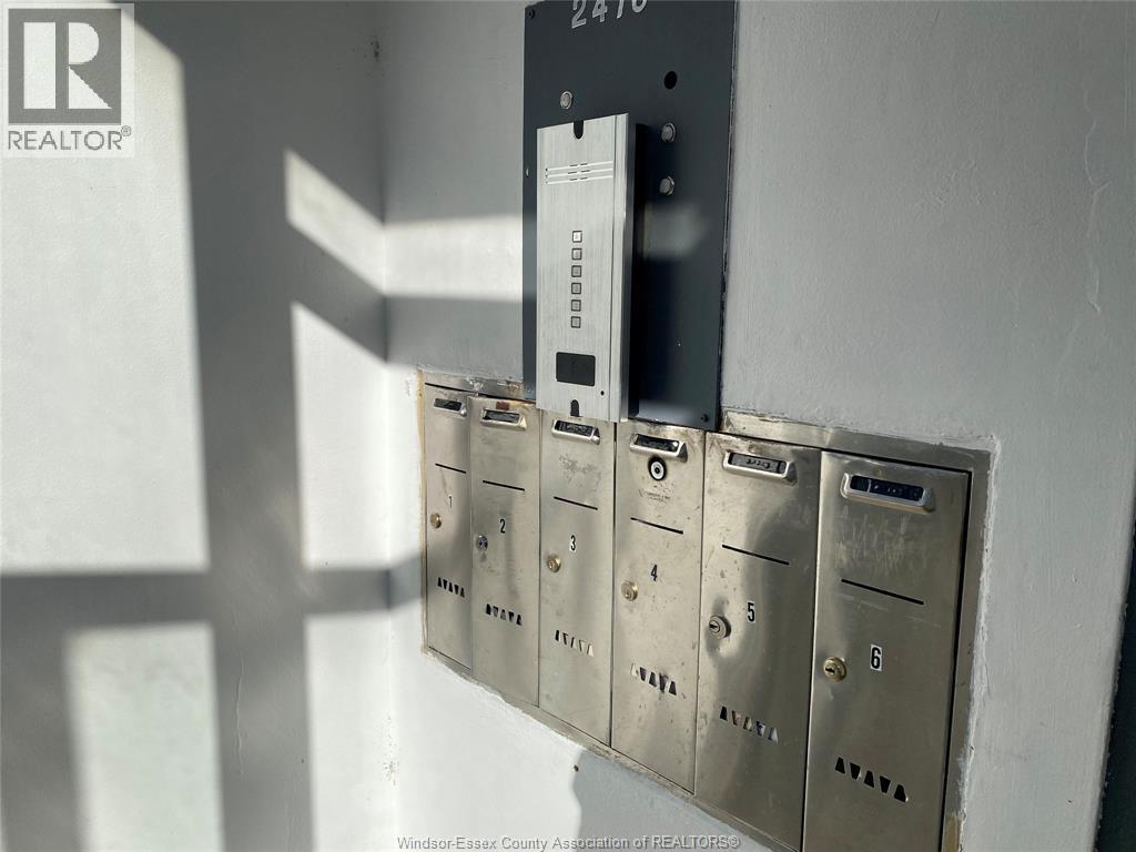 2476 Rivard Avenue, Windsor, Ontario N8T 2H2 - Photo 8 - 25029430