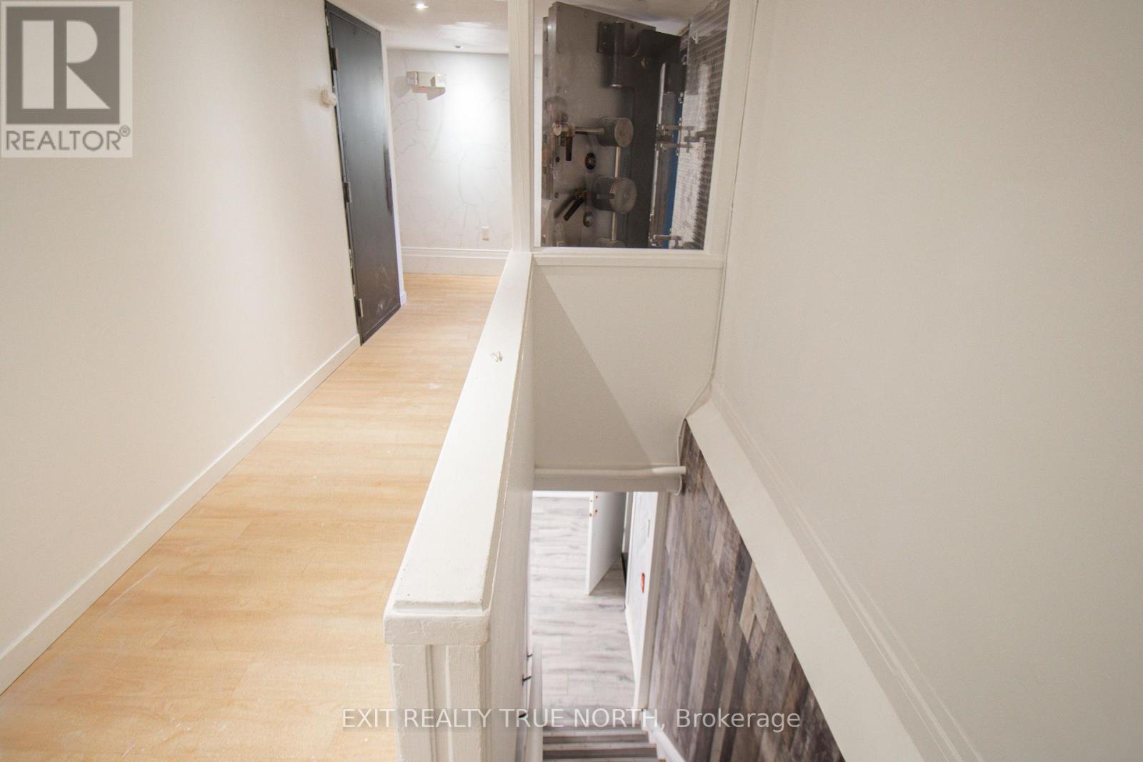 12 Dunlop Street E, Barrie (City Centre), Ontario L4M 1A3 - Photo 15 - S12572112