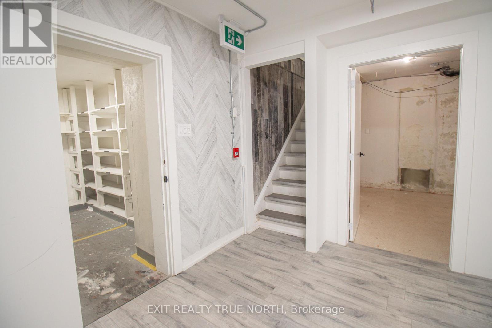 12 Dunlop Street E, Barrie (City Centre), Ontario L4M 1A3 - Photo 16 - S12572112