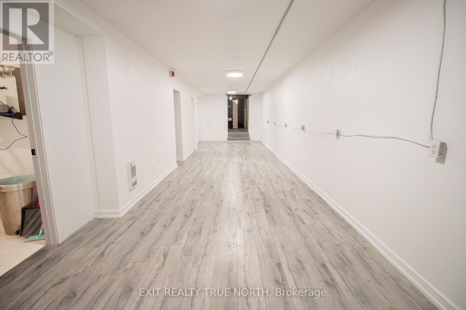 12 Dunlop Street E, Barrie (City Centre), Ontario L4M 1A3 - Photo 18 - S12572112