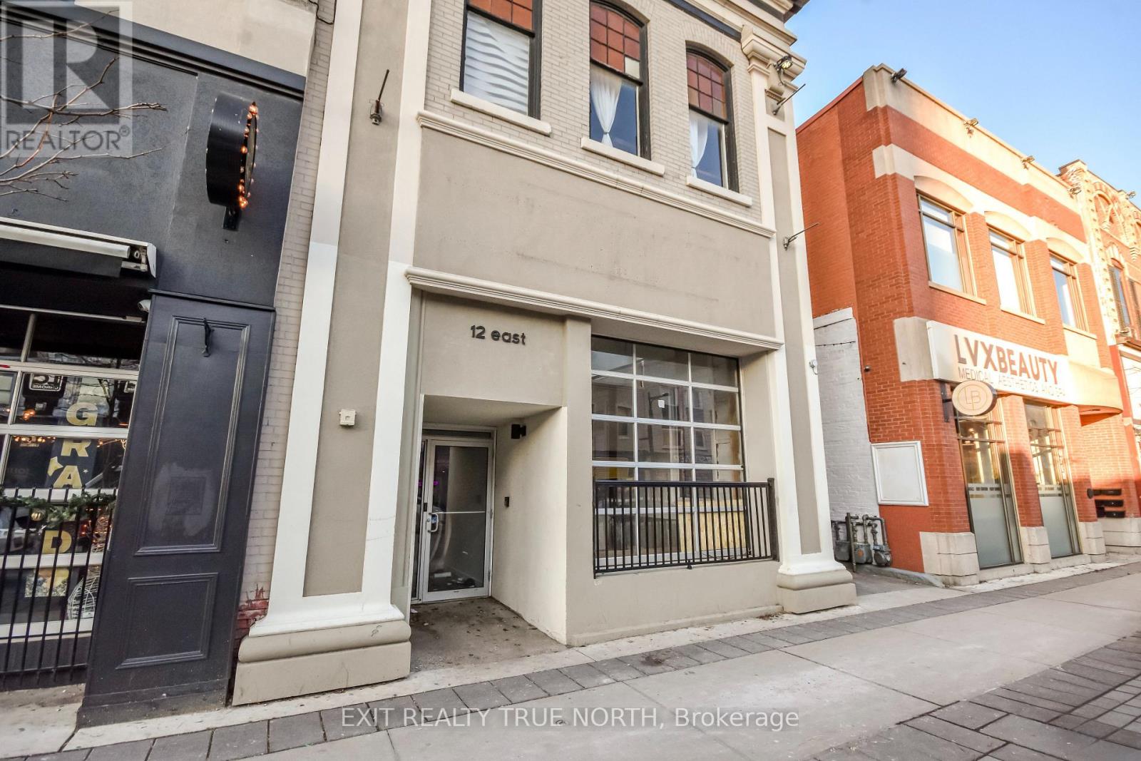 12 Dunlop Street E, Barrie (City Centre), Ontario L4M 1A3 - Photo 2 - S12572112