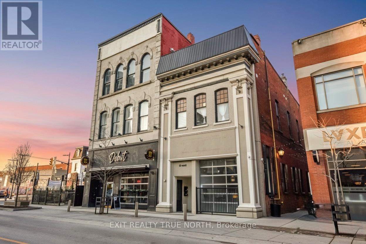 12 Dunlop Street E, Barrie (City Centre), Ontario L4M 1A3 - Photo 3 - S12572112