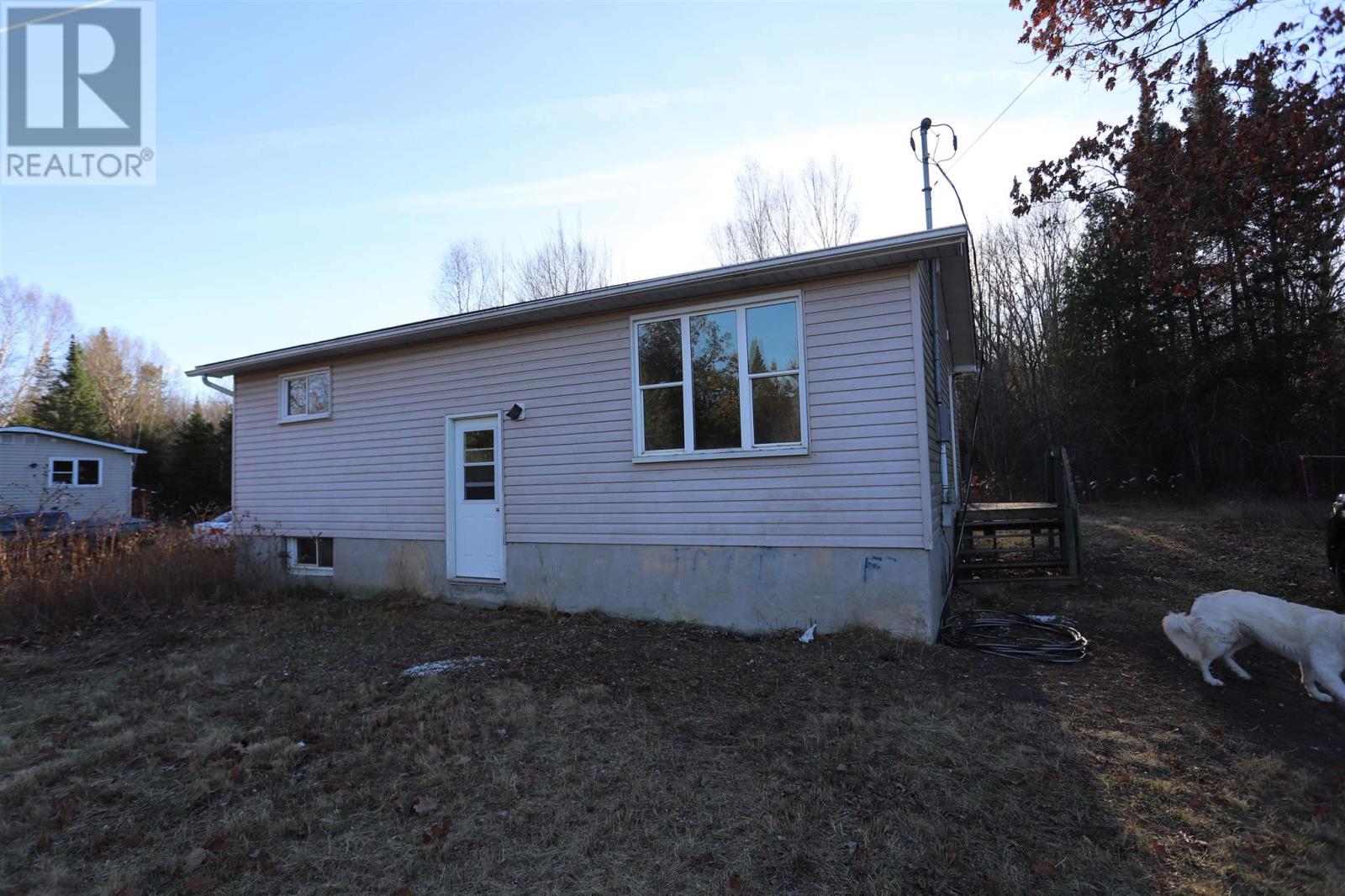 11 Superior St, Batchawana, Ontario  P0S 1A0 - Photo 1 - SM253328