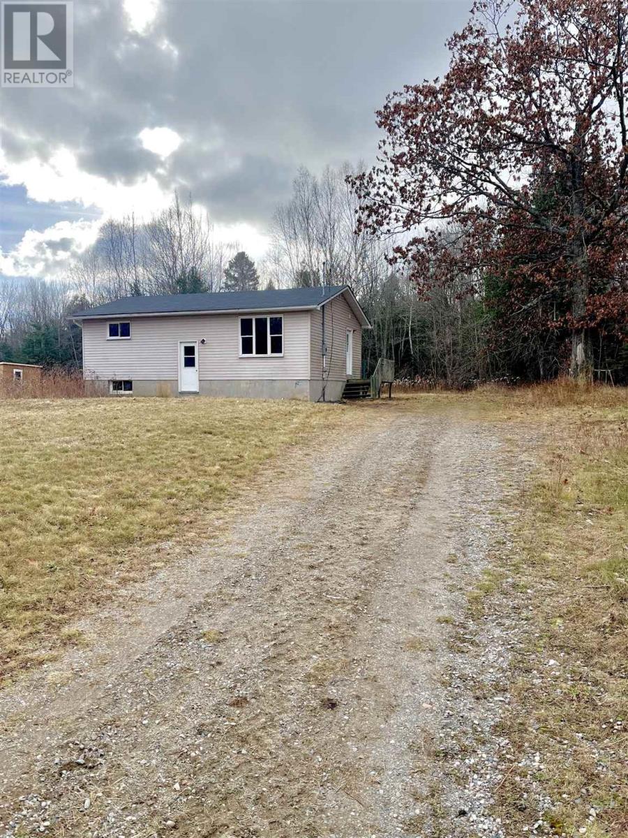 11 Superior St, Batchawana, Ontario  P0S 1A0 - Photo 18 - SM253328