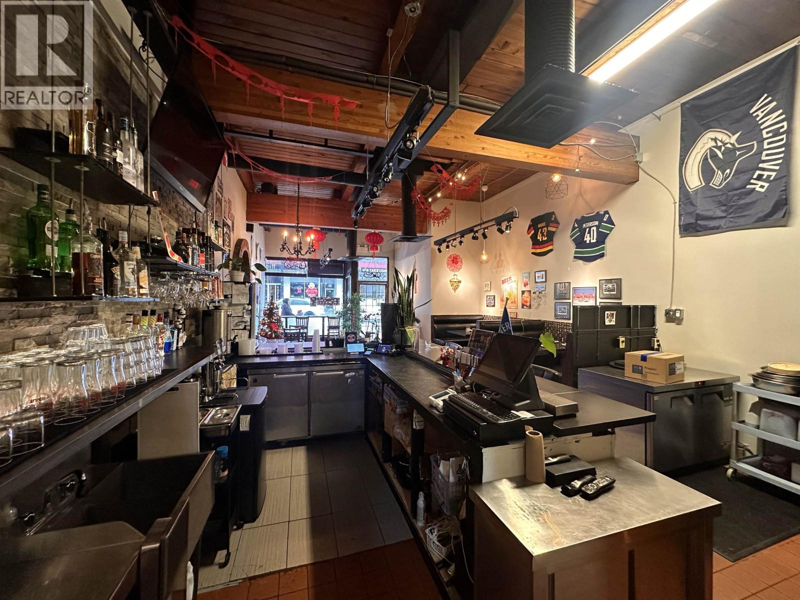 836 Denman Street, Vancouver, British Columbia V6G 2L8 - Photo 2 - C8074004