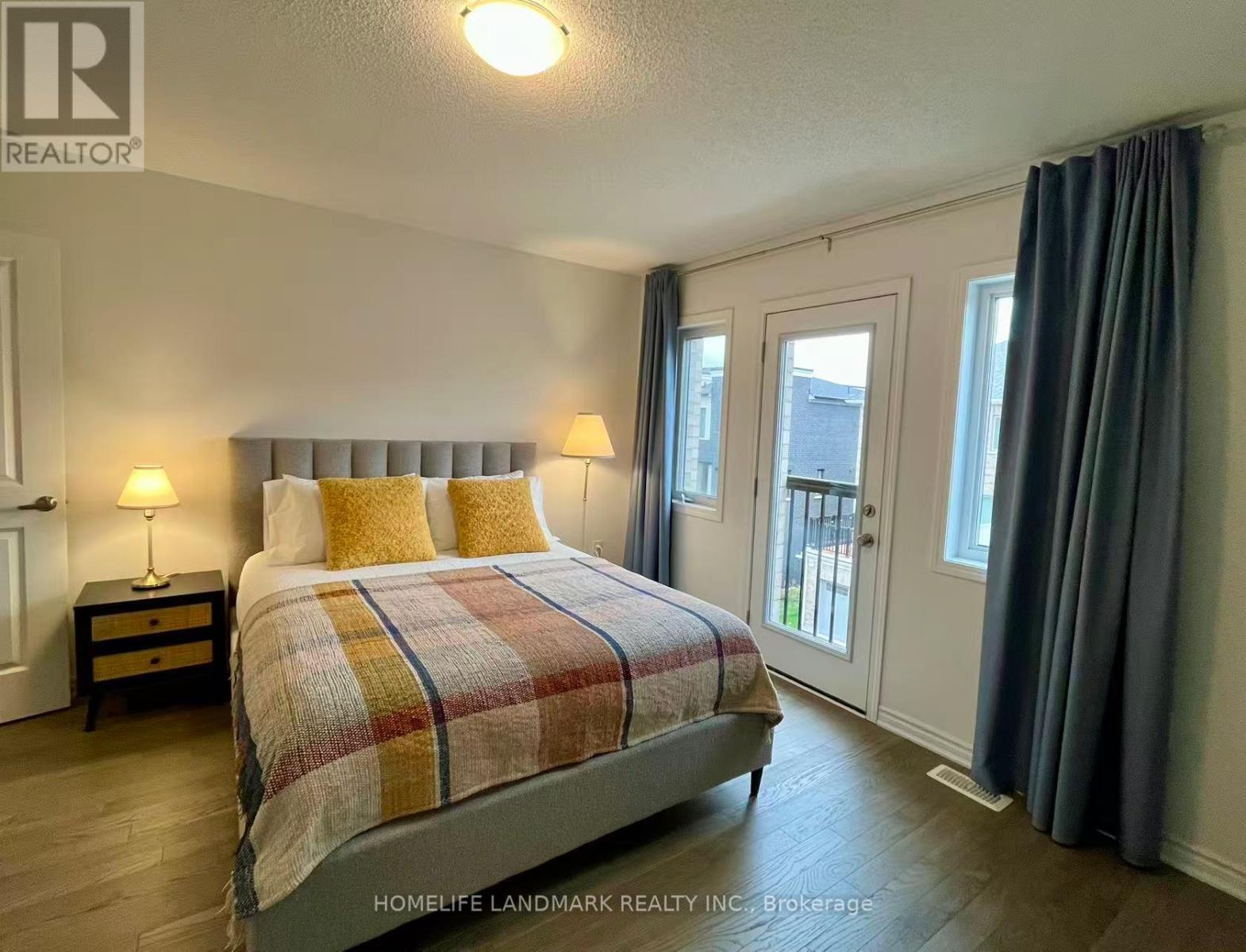 1368 William Halton Parkway Nw, Oakville, Ontario  L6H 5P2 - Photo 10 - W12572134