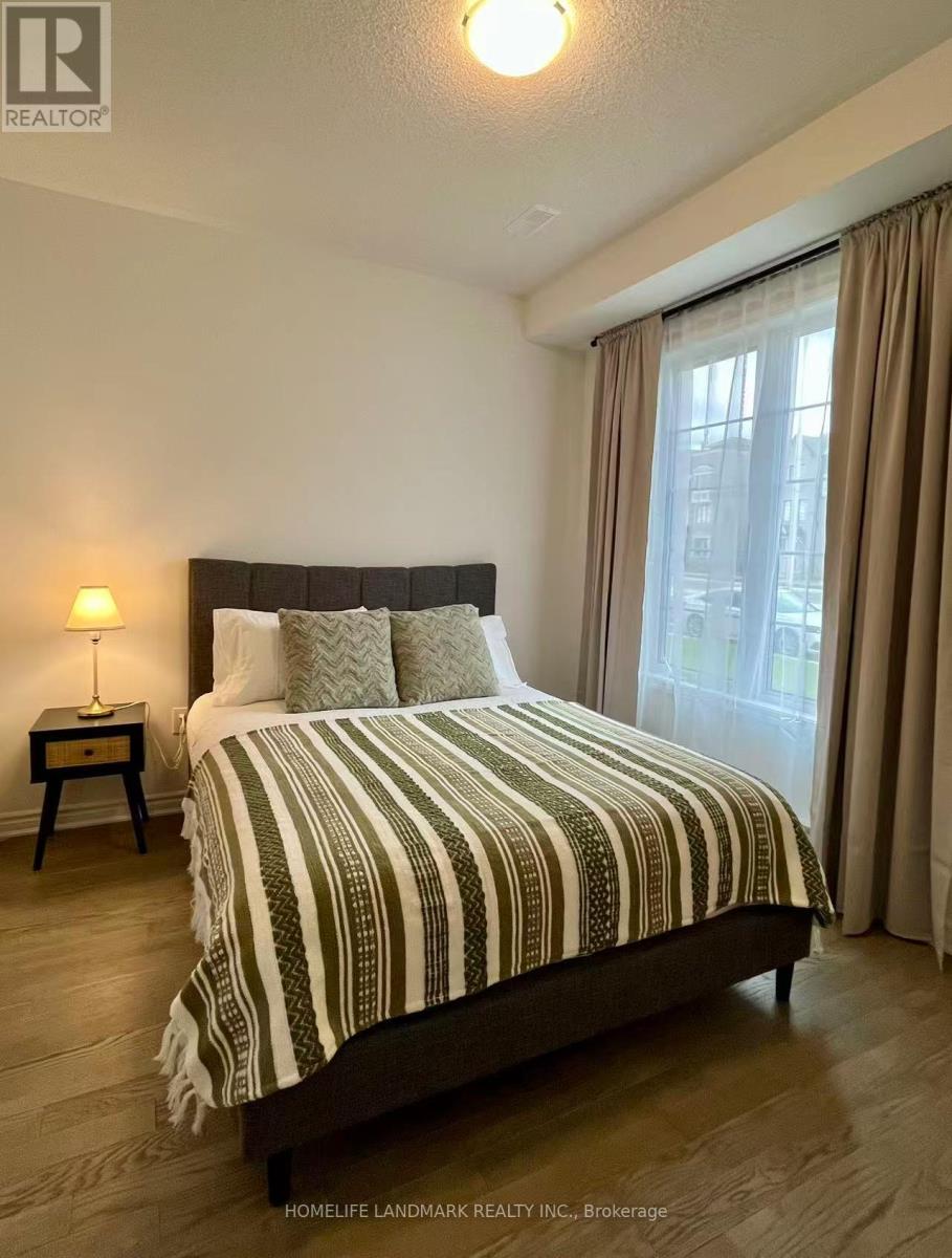 1368 William Halton Parkway Nw, Oakville, Ontario  L6H 5P2 - Photo 13 - W12572134