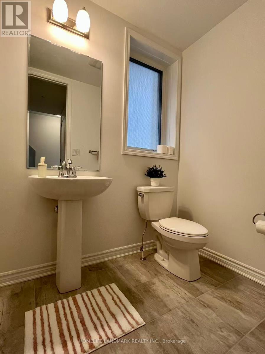 1368 William Halton Parkway Nw, Oakville, Ontario  L6H 5P2 - Photo 17 - W12572134