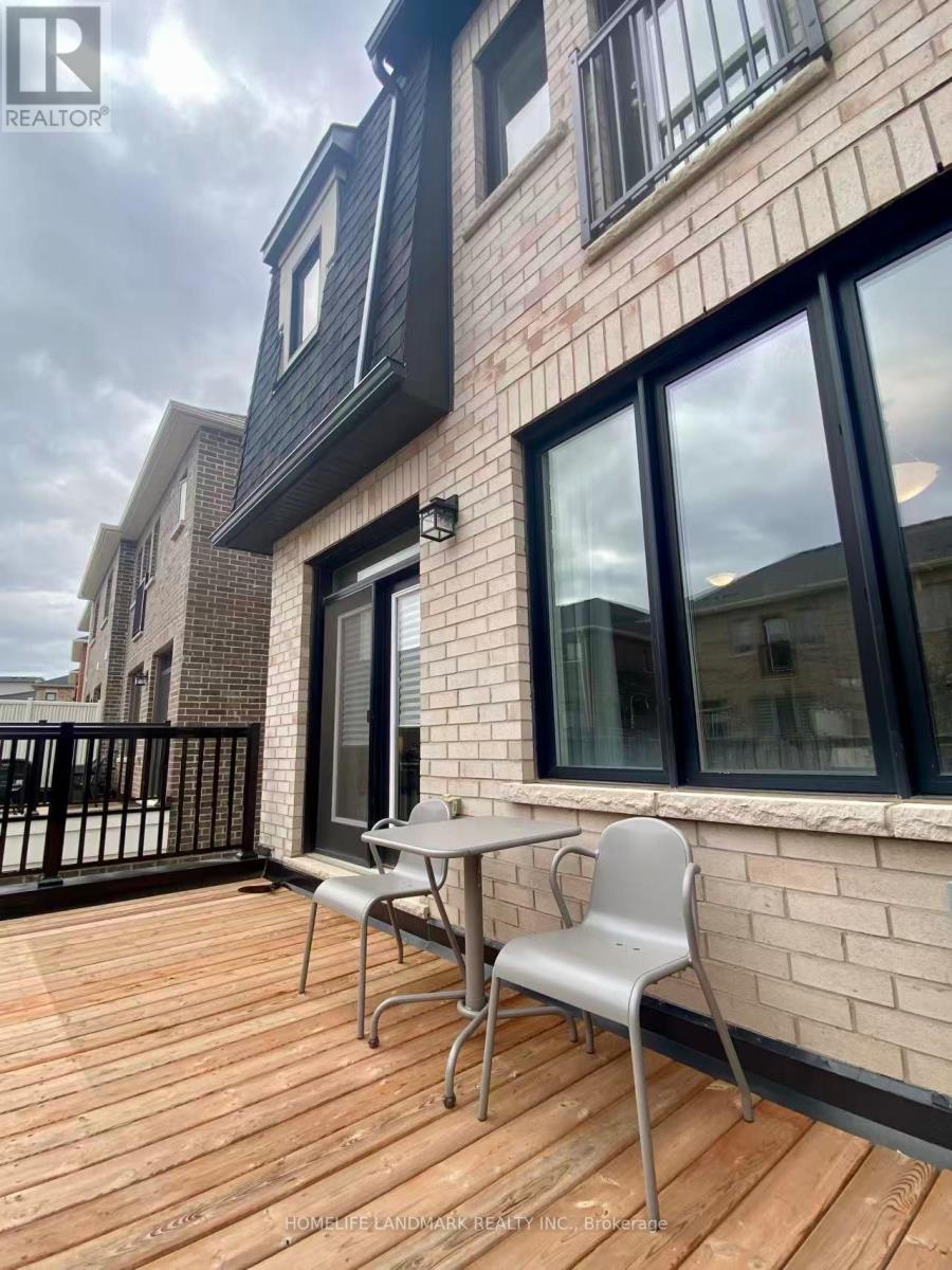 1368 William Halton Parkway Nw, Oakville, Ontario  L6H 5P2 - Photo 20 - W12572134