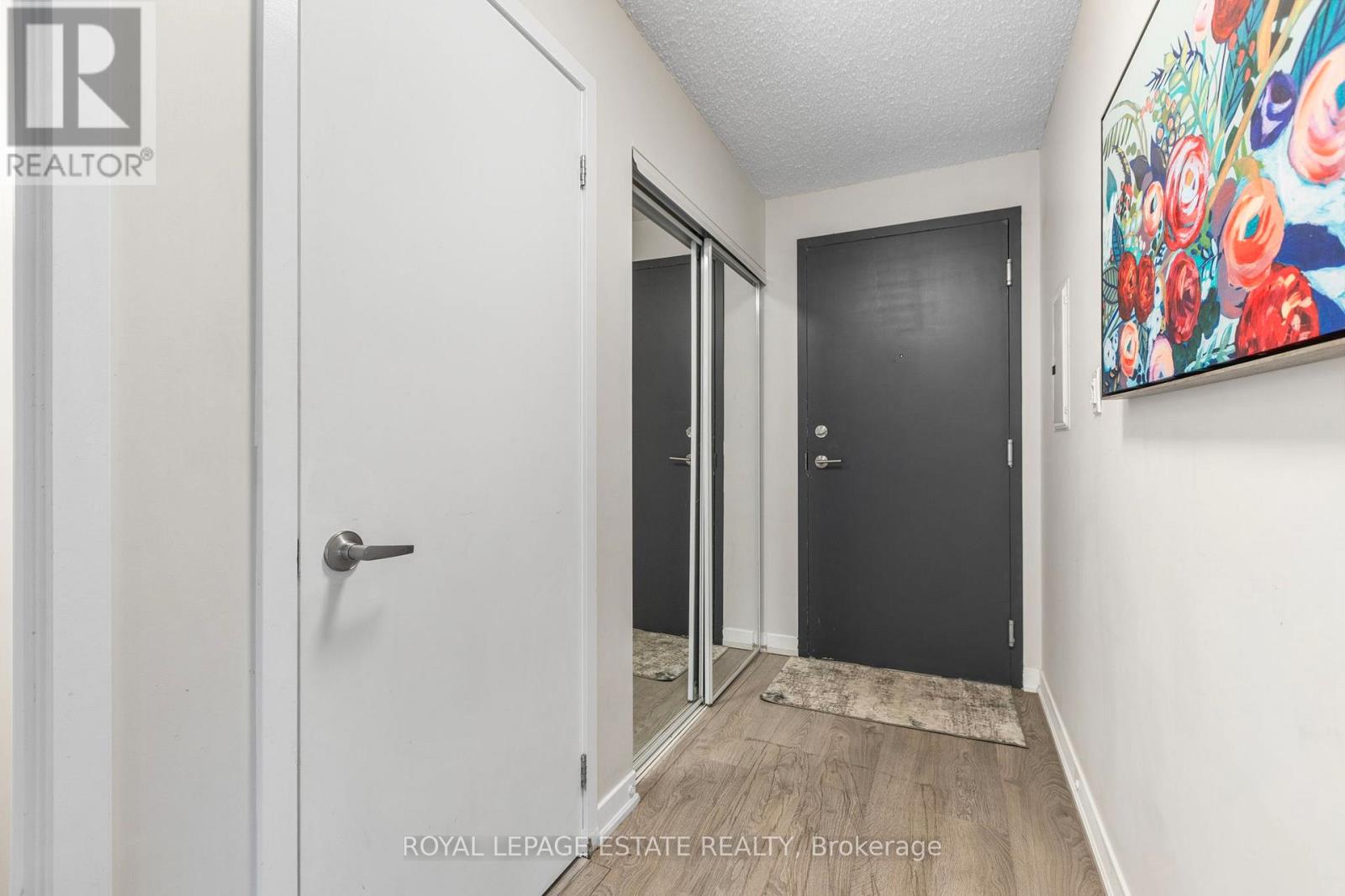 206 - 816 Lansdowne Avenue, Toronto, Ontario  M6H 4K6 - Photo 2 - W12572142