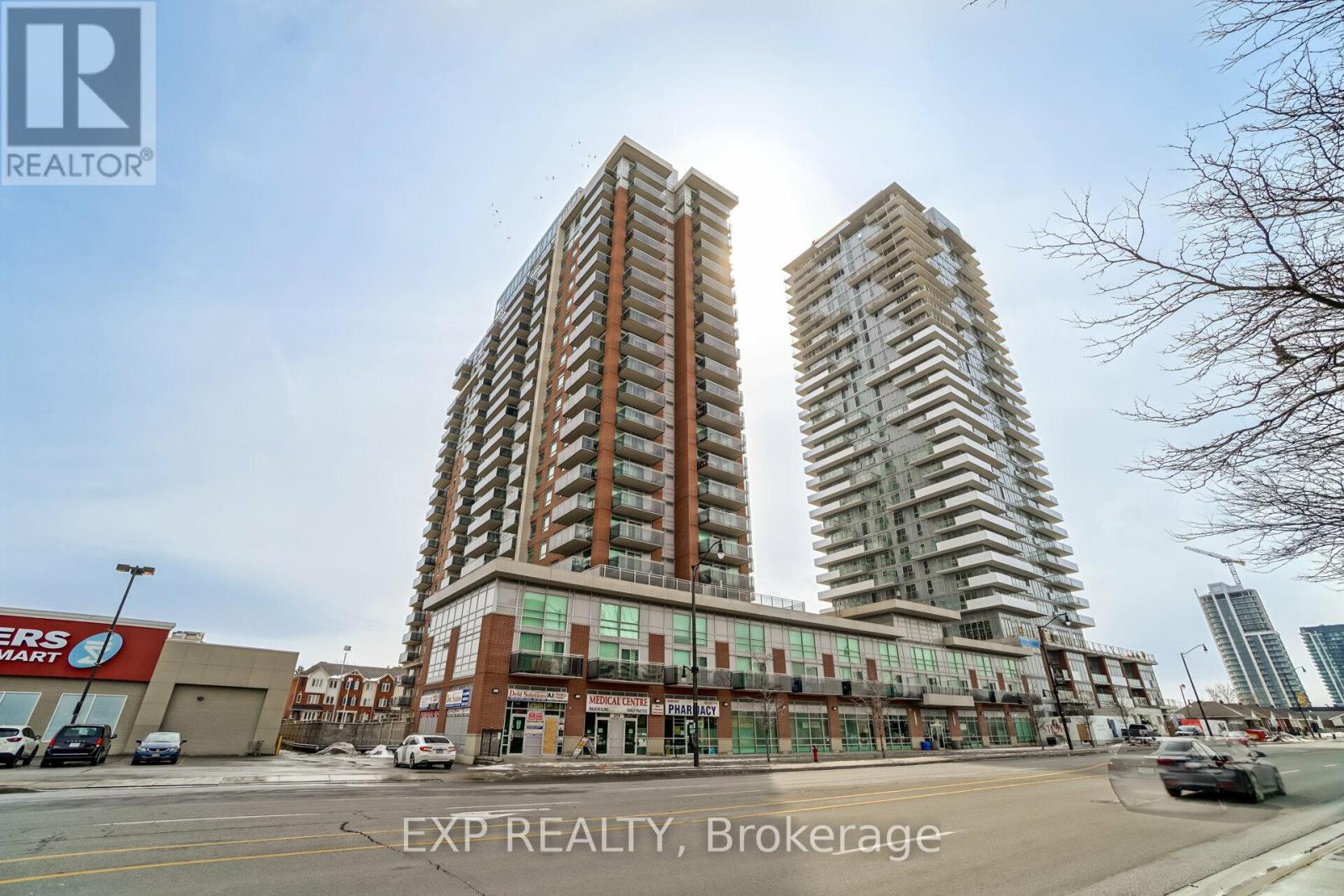 208 - 215 QUEEN STREET E, Brampton, Ontario