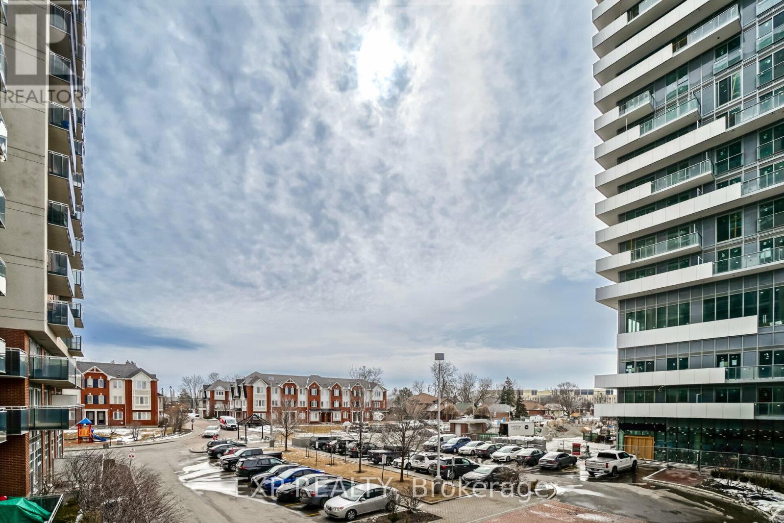 208 - 215 Queen Street E, Brampton, Ontario  L6W 0A9 - Photo 27 - W12572150