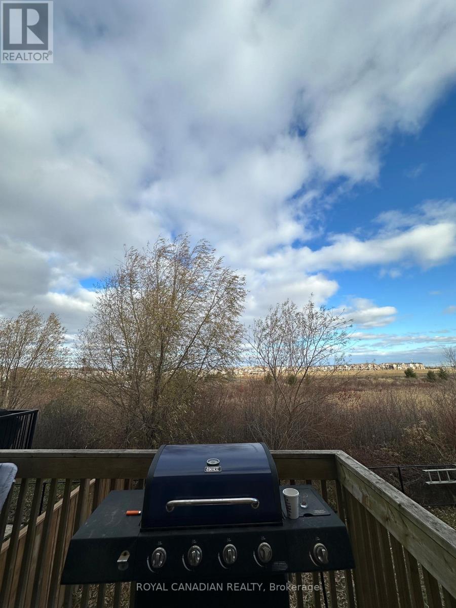 Upper - 124 Tysonville Circle, Brampton, Ontario  L7A 4B3 - Photo 13 - W12572154